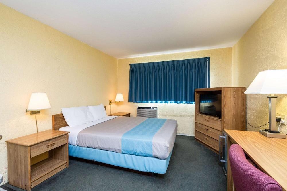 Motel 6-Cedar Rapids, Ia - Airport المظهر الخارجي الصورة